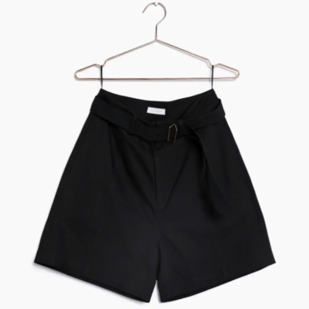 Mod Ref Bela Shorts in Black Size L